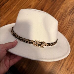 Elegant White Fedora with Leopard Accent